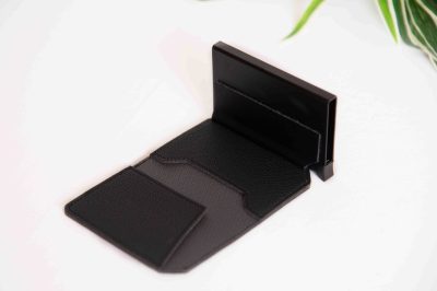 ví đựng thẻ chống trộm dữ liệu