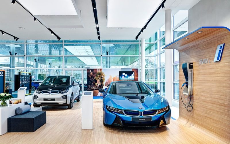 quà tặng khách hàng mua xe ô tô