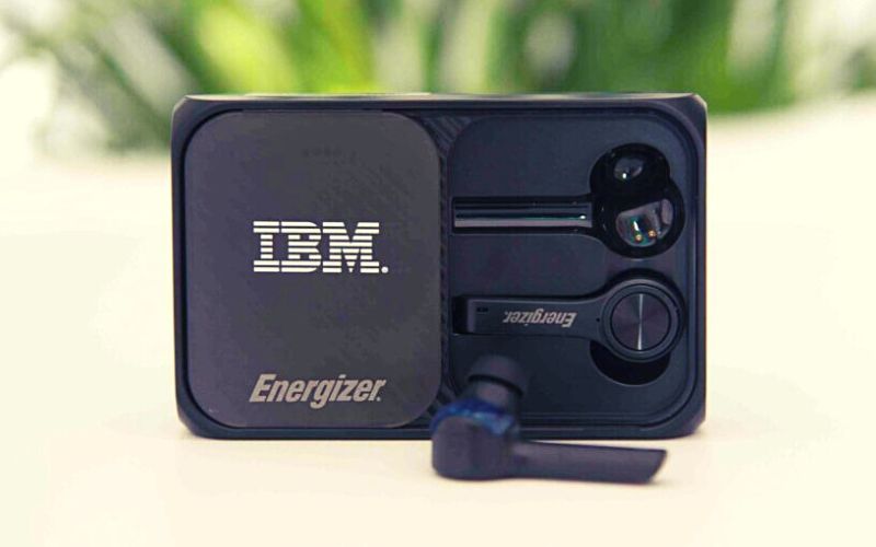 Tai nghe True wireless in logo IBM