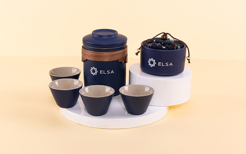 83% khách hàng ghi nhớ thương hiệu lâu dài hơn nhờ những món quà tặng doanh nghiệp độc đáo và thiết thực.