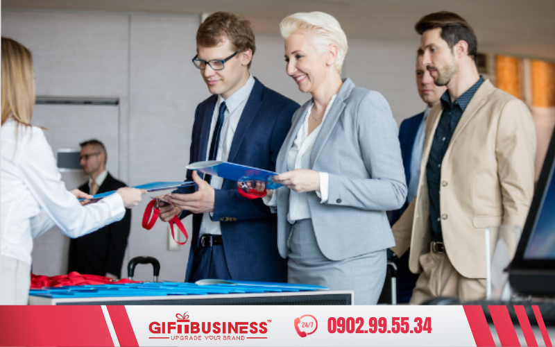 quà tặng khách mời sự kiện