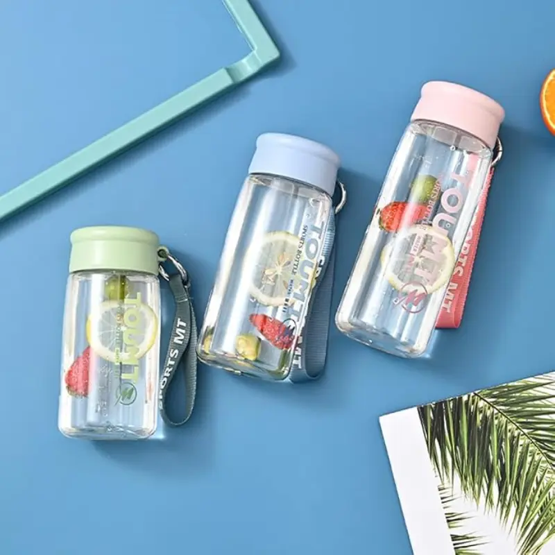 bình nước nhựa có dây xách
