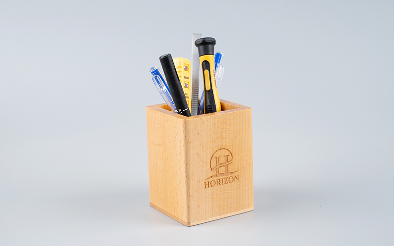 cắm bút bằng gỗ