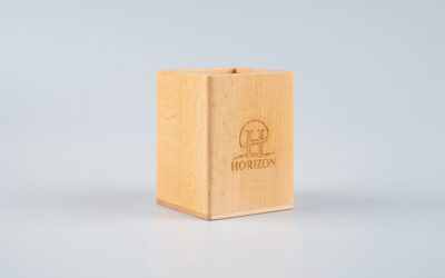 khắc logo cắm bút gỗ