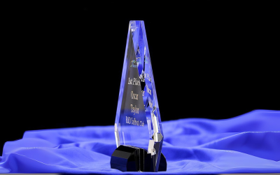 kỷ niệm chương pha lê giá rẻ