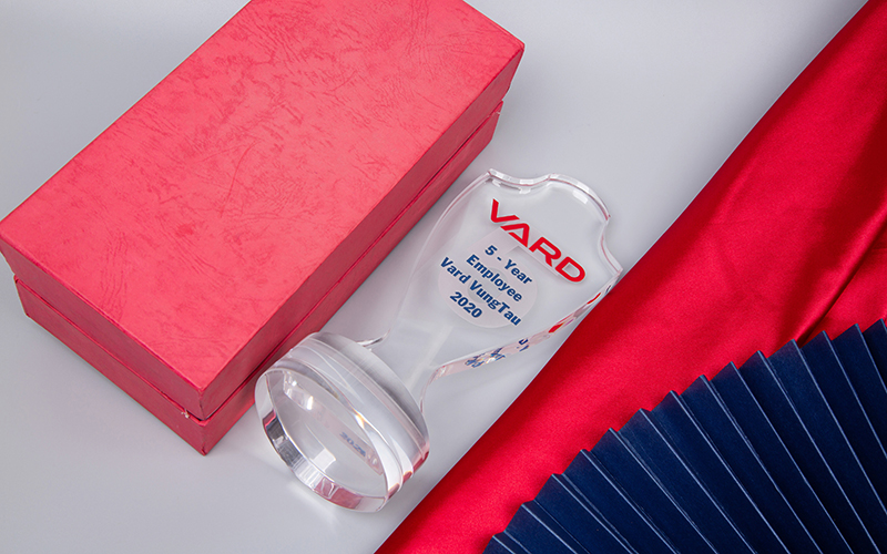 kỷ niệm chương pha lê