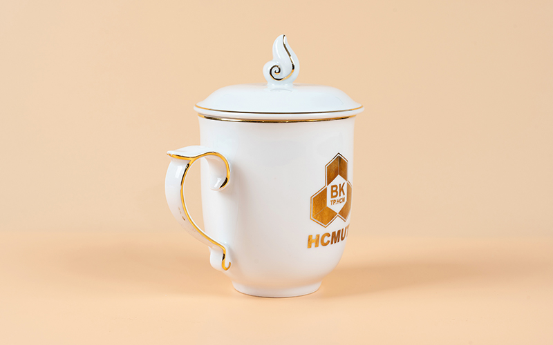 ly sứ in logo - quà tặng ngành luật