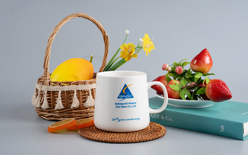 quà tặng ly sứ in logo