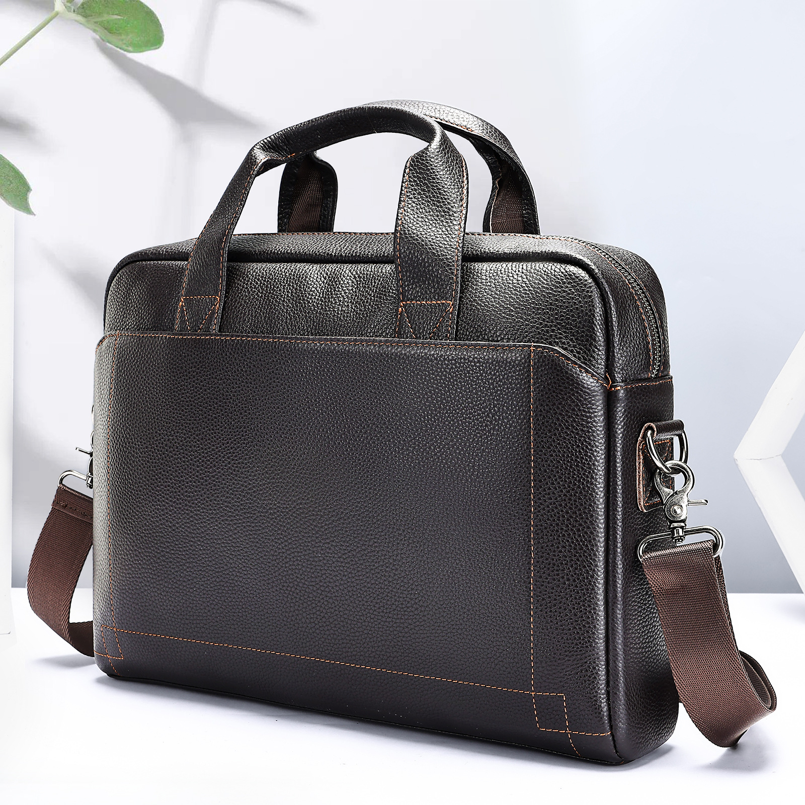 cặp nam công sở - quà tặng ngành bất động sản