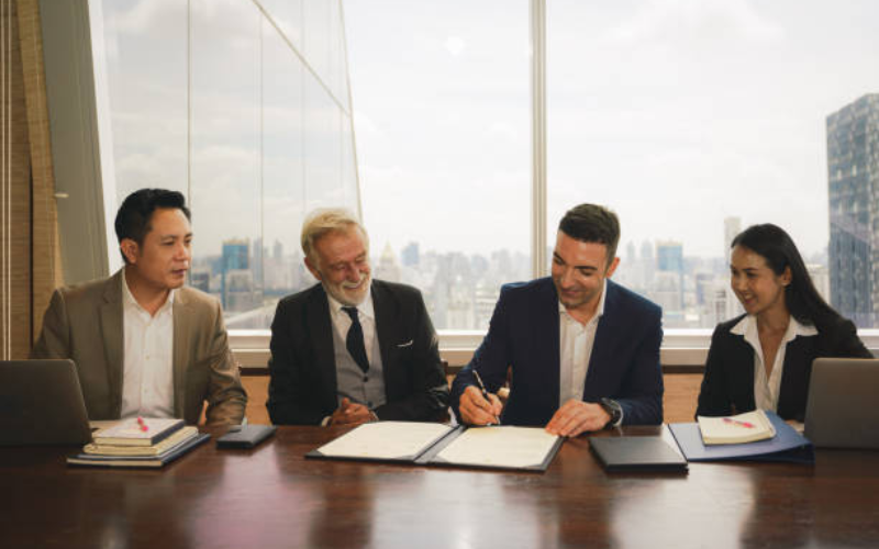 ký kết hợp tác kinh doanh