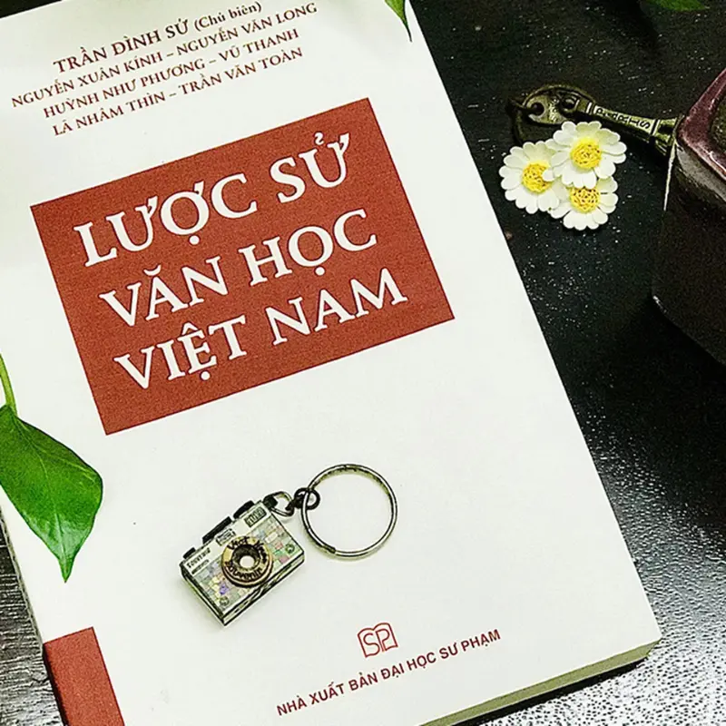 sách lịch sử việt nam - quà tặng khách nước ngoài