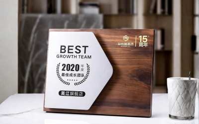 bảng vinh danh gỗ