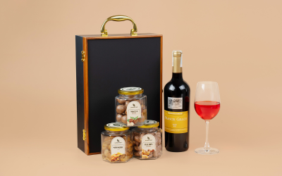 hộp quà tết may mắn đẹp