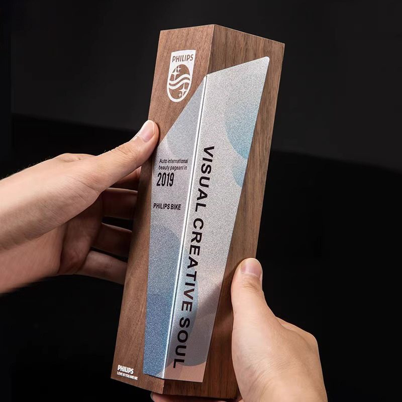 kỷ niệm chương gb33 khắc logo