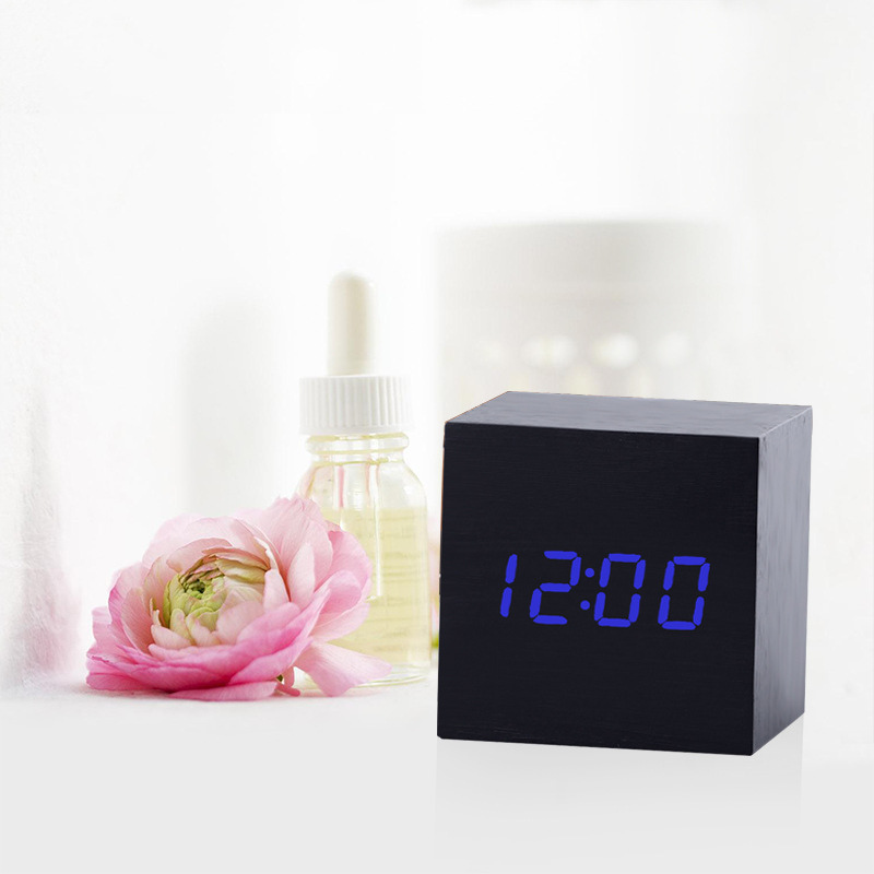 digital alarm clock led