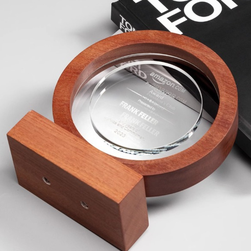 kỷ niệm chương gỗ tự nhiên