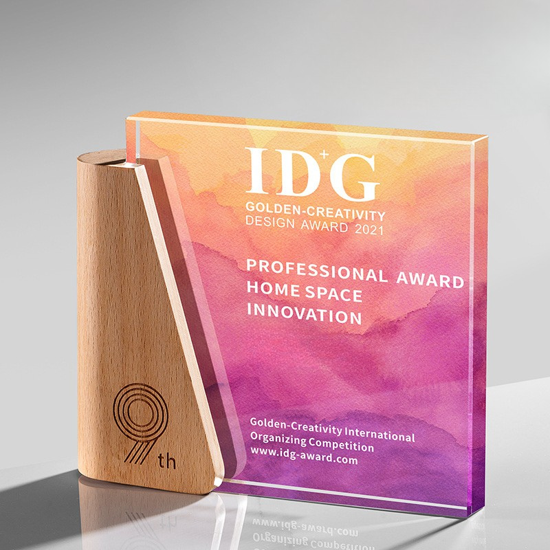 kỷ niệm chương pha lê gỗ