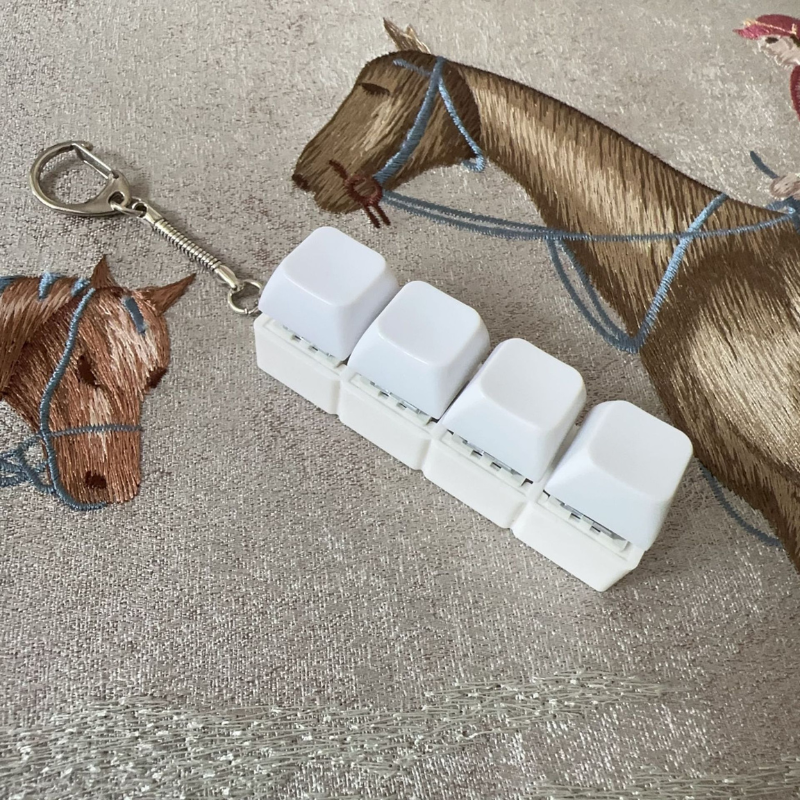 móc khóa keycap quà tặng