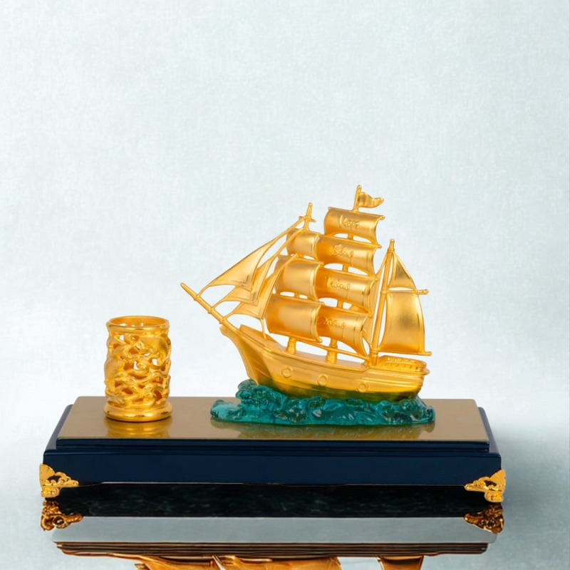 thuyền thuận buồm xuôi gió