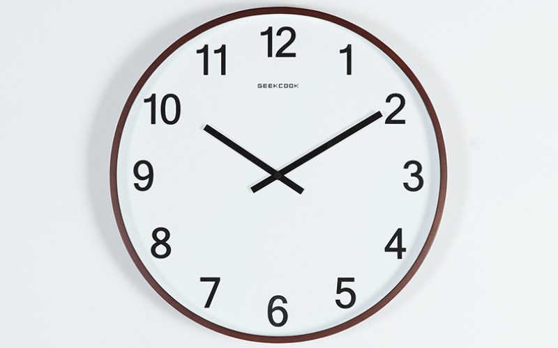 chiếc đồng hồ gc45