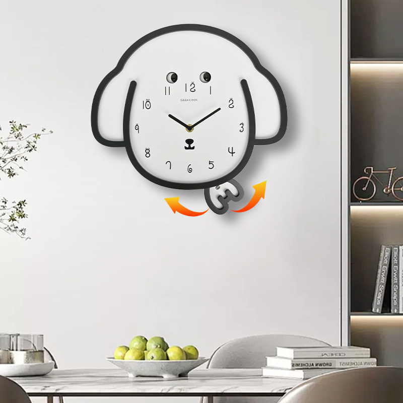 đồng hồ treo tường cartoon lắc