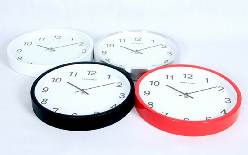 lựa chọn đồng hồ treo tường gc36