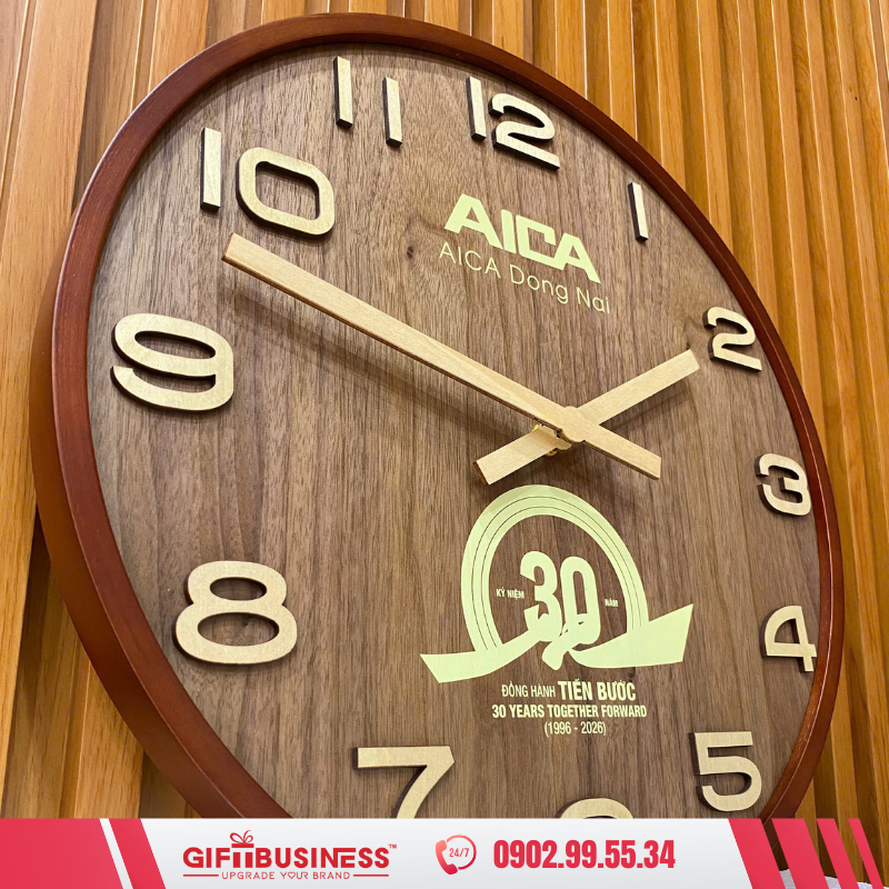 đồng hồ treo tường in logo