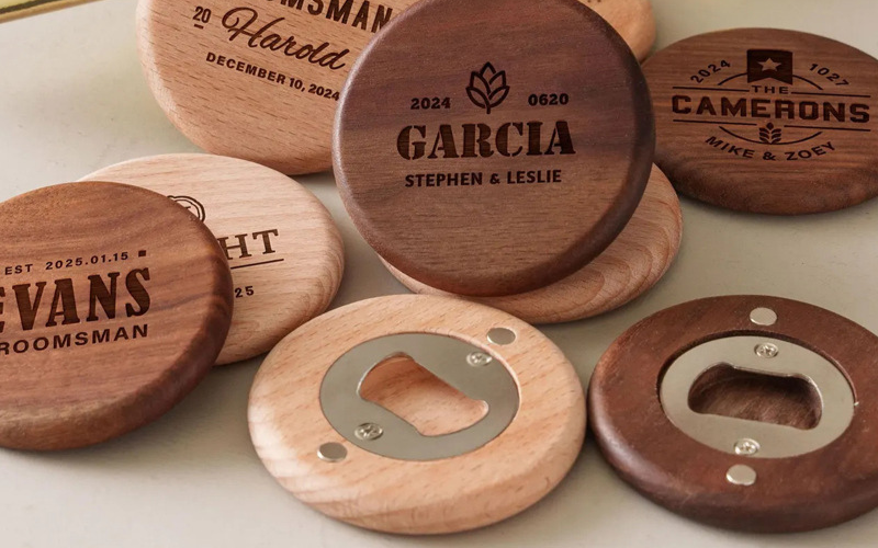 qua-tang-khach quà tặng khách - khui nắp chai bia