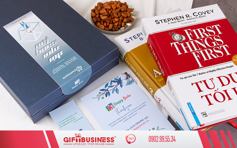 tặng quà 8-3 cho cô giáo