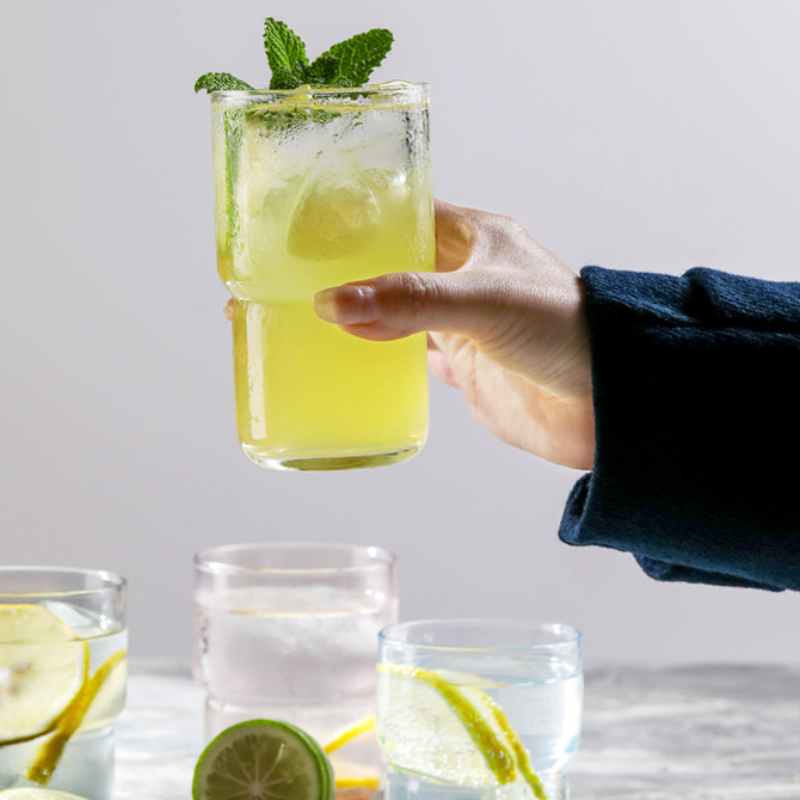 ly thủy tinh cường lực