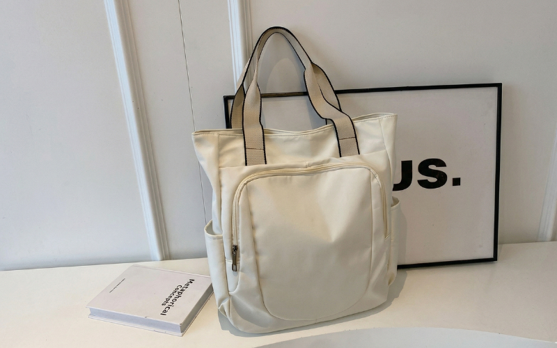 tui-tote-gb10-mau-trang