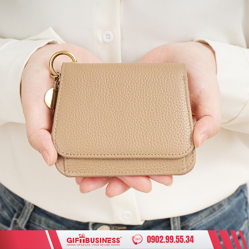 ví cầm tay quà tặng mẹ