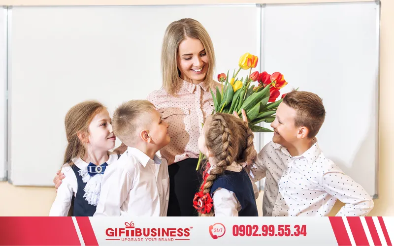 tặng quà cô giáo